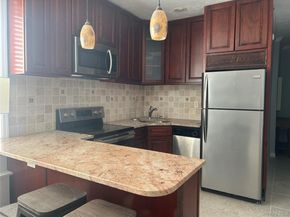 855 E Broadway LD, Long Beach NY 11561