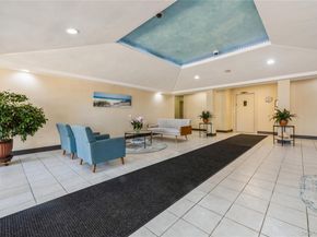 855 E Broadway LD, Long Beach NY 11561