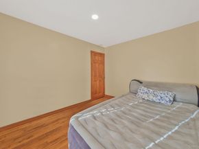 21 Valleywood Drive, Huntington Station NY 11746