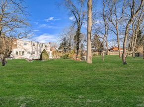 21 Valleywood Drive, Huntington Station NY 11746