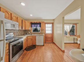 21 Valleywood Drive, Huntington Station NY 11746