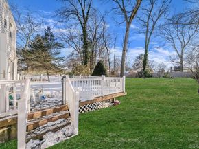 21 Valleywood Drive, Huntington Station NY 11746