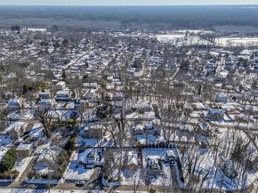 40 Hawthorne Road, Rocky Point NY 11778