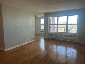 855 E Broadway 3F, Long Beach NY 11561