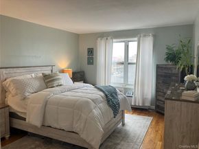 855 E Broadway 3F, Long Beach NY 11561