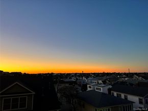 855 E Broadway 3F, Long Beach NY 11561