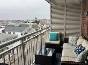 855 E Broadway 3F, Long Beach NY 11561