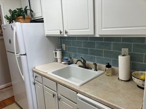 855 E Broadway 3F, Long Beach NY 11561