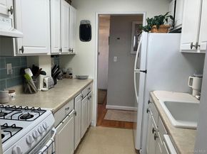 855 E Broadway 3F, Long Beach NY 11561
