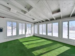 8 Whitebirch Lane, Commack NY 11725