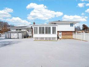 8 Whitebirch Lane, Commack NY 11725