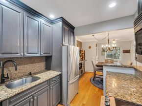 73 Richmond Boulevard 3B, Ronkonkoma NY 11779