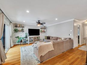 73 Richmond Boulevard 3B, Ronkonkoma NY 11779