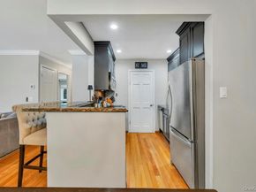 73 Richmond Boulevard 3B, Ronkonkoma NY 11779