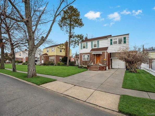13 Crystal Street, Elmont NY 11003
