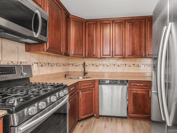 2035 Central Park Avenue 1S, Yonkers NY 10710