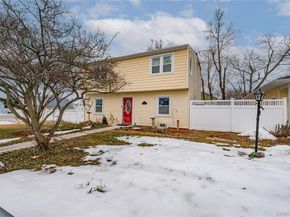3 Brook Lane, Levittown NY 11756