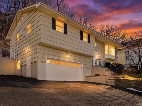 20 N Washington Avenue, White Plains NY 10603