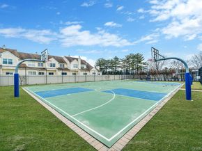 120 Cranberry Court, Melville NY 11747