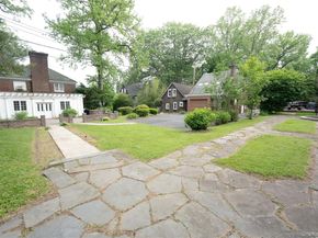 26 Overlook Circle, New Rochelle NY 10804