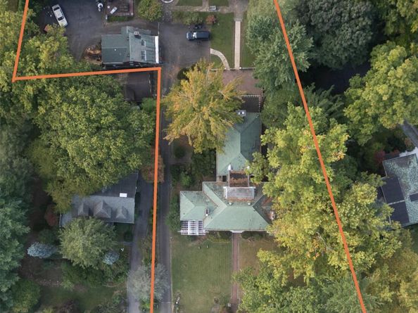 26 Overlook Circle, New Rochelle NY 10804