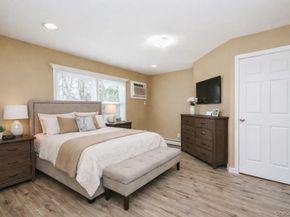 6 Palfrey Street, Stony Brook NY 11790