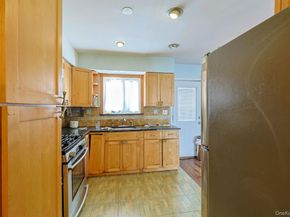 877 E 223rd Street, Bronx NY 10466