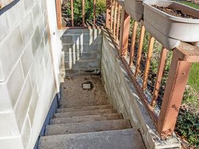 356 Oakleigh Avenue 17, Baiting Hollow NY 11933