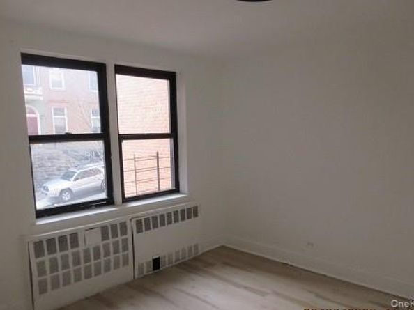 2866 Marion Avenue 1E, Bronx NY 10458