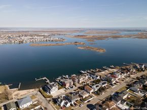 3433 Bay Front Place, Baldwin NY 11510