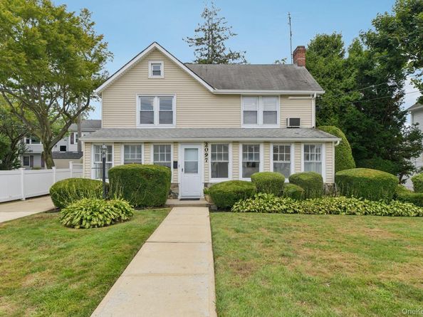 2097 Washington Avenue, Seaford NY 11783