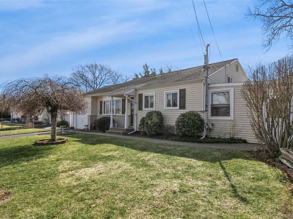 66 Craven Street, Huntington Station NY 11746