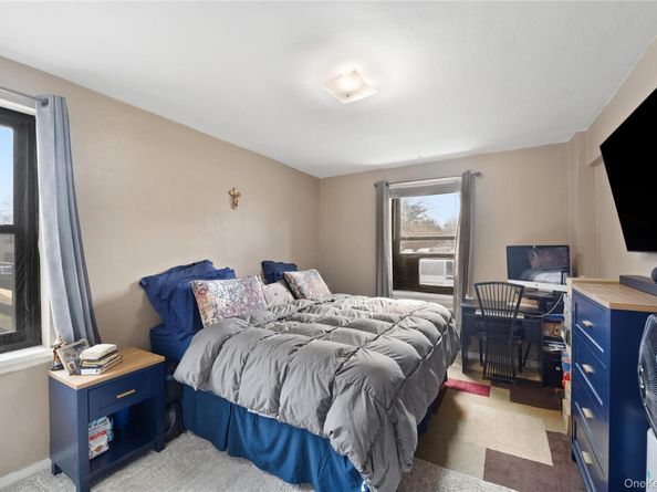 73-11 Bell Boulevard 2C, Oakland Gardens NY 11364