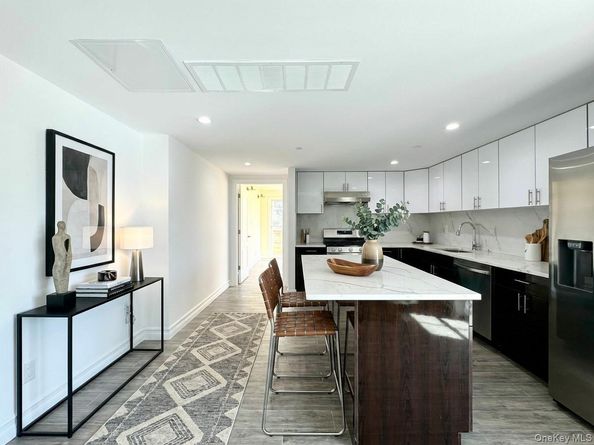 65-18 Austin St, Unit 7H, Rego Park NY 11374