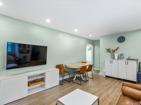 74-12 220th Street 335A1, Bayside NY 11364