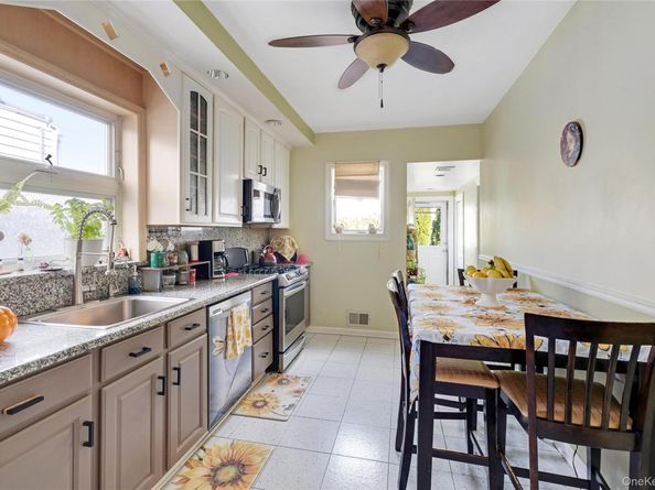 849 73rd Street, Brooklyn NY 11228