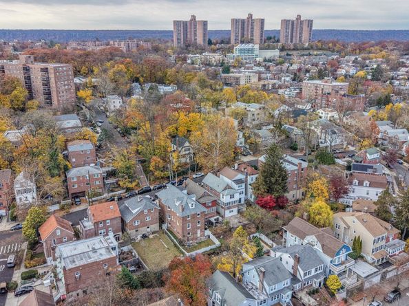 5618 Sylvan Avenue, Bronx NY 10471