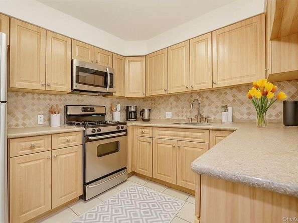 9 Nob Hill Drive, Elmsford NY 10523