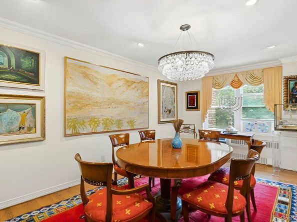 30 Stoner Avenue 1S, Great Neck NY 11021