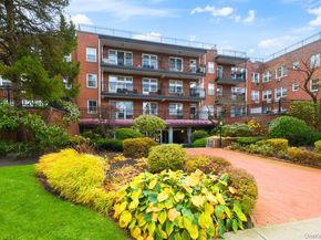 30 Stoner Avenue 1S, Great Neck NY 11021