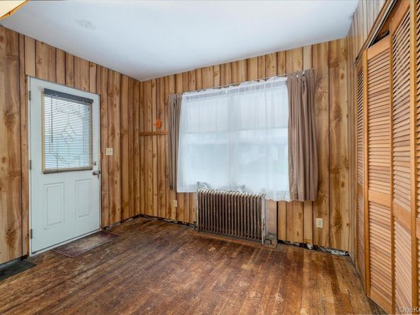 184 Dallas Street, Lindenhurst NY 11757