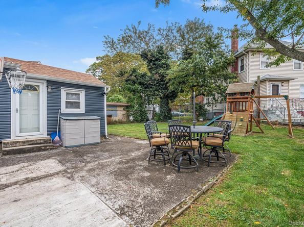 1211 Brunswick Avenue, Far Rockaway NY 11691