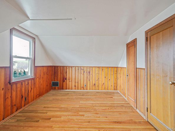 15 Berkshire Road, Merrick NY 11566