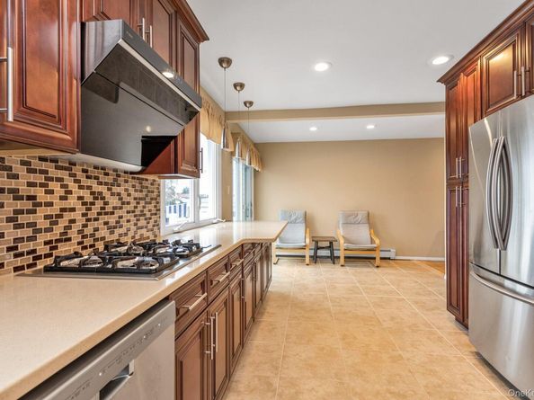 2884 Bay Drive, Merrick NY 11566