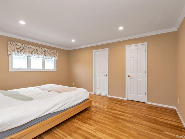 2884 Bay Drive, Merrick NY 11566