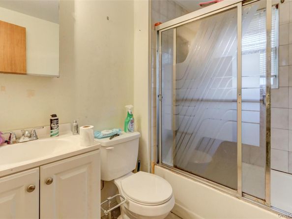 60 Lincoln Avenue, Sayville NY 11782