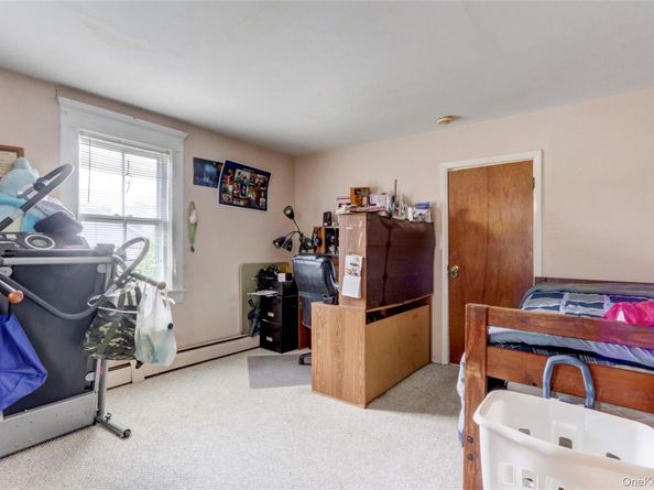 60 Lincoln Avenue, Sayville NY 11782