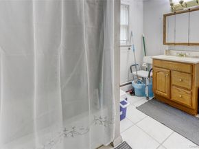 60 Lincoln Avenue, Sayville NY 11782