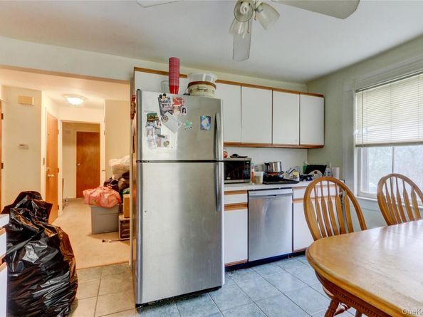 60 Lincoln Avenue, Sayville NY 11782