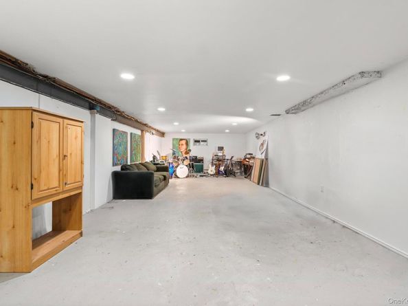 56 Brandon Drive, Chappaqua NY 10549